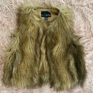 Fur vest